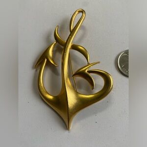 Elegant Gold  tone M jent Artistic Brooch